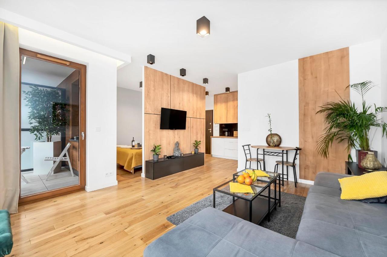 Modern Apartments With Access To The Pool Near Rondo Daszynskiego Station Varsovie Extérieur photo
