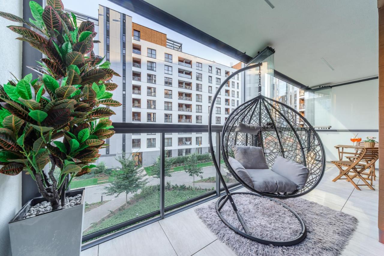 Modern Apartments With Access To The Pool Near Rondo Daszynskiego Station Varsovie Extérieur photo