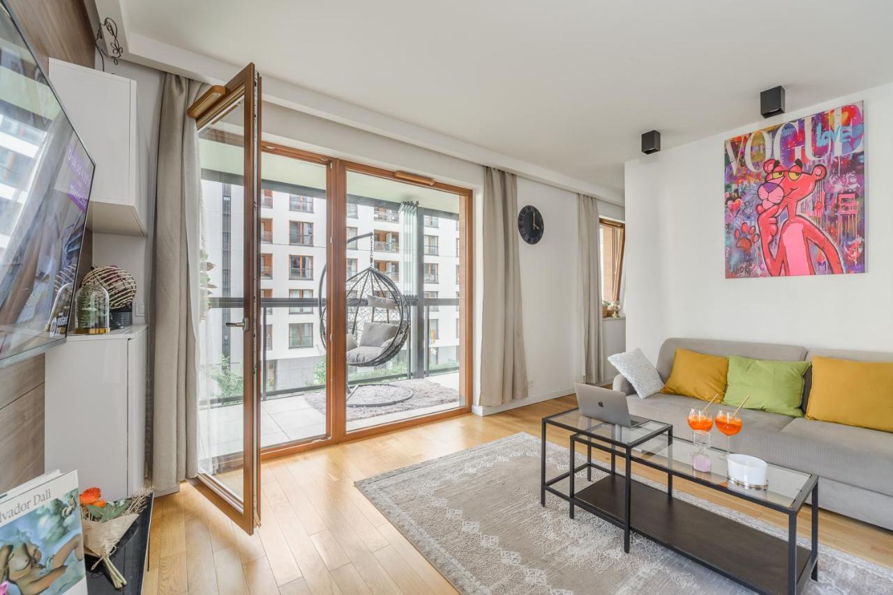 Modern Apartments With Access To The Pool Near Rondo Daszynskiego Station Varsovie Extérieur photo