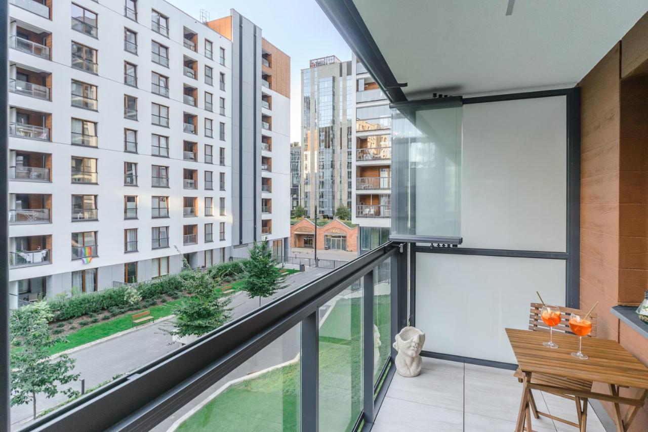Modern Apartments With Access To The Pool Near Rondo Daszynskiego Station Varsovie Extérieur photo