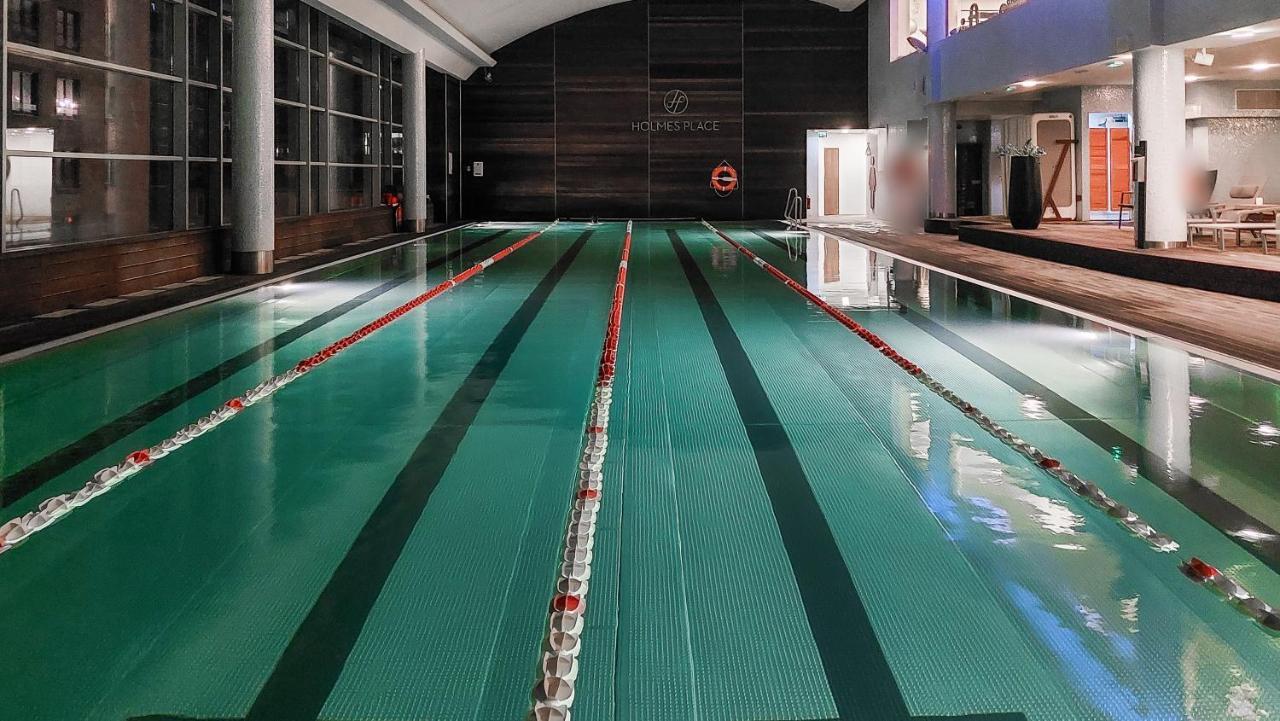 Modern Apartments With Access To The Pool Near Rondo Daszynskiego Station Varsovie Extérieur photo